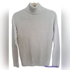 Sonoma small off-white cable knit turtleneck sweater tee shirt. Waffle pattern.